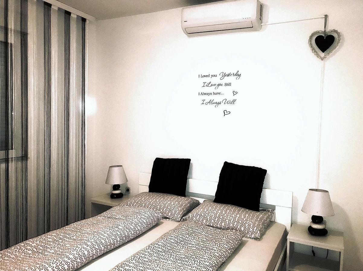 Rooms Deny Mostar Exterior photo